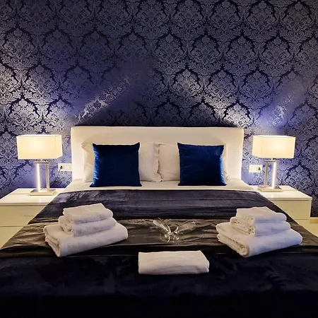 Maschio Angioino Suite-2